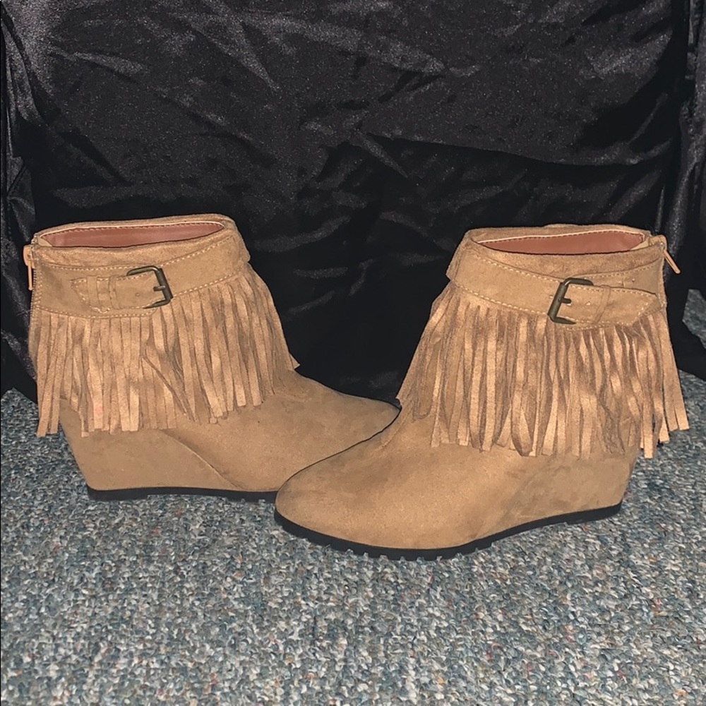 Fringe booties - Picture 3 of 3